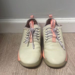 Clove Peach Quartz shoes